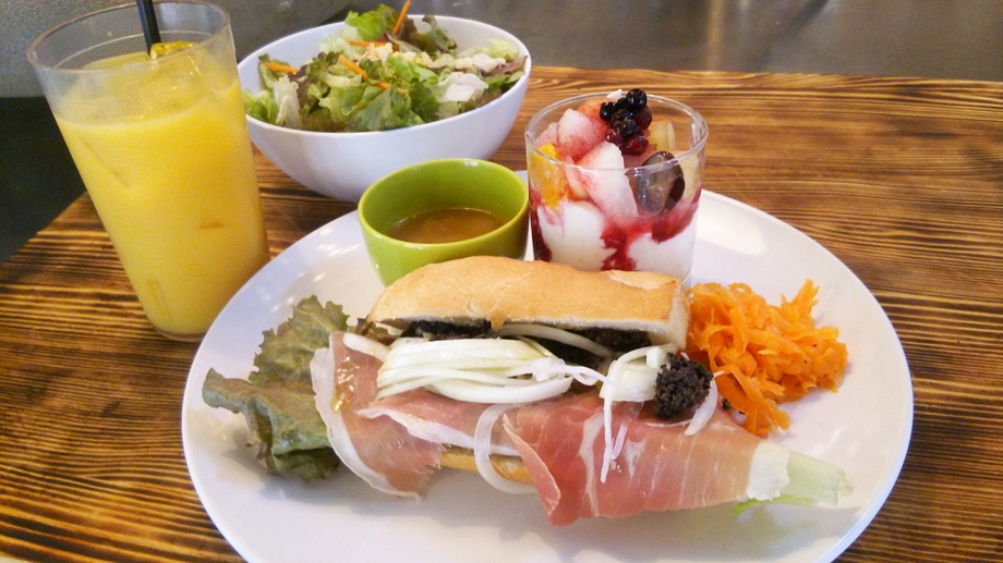 【Lunch】日替わりサンドウィッチ（1,000円）