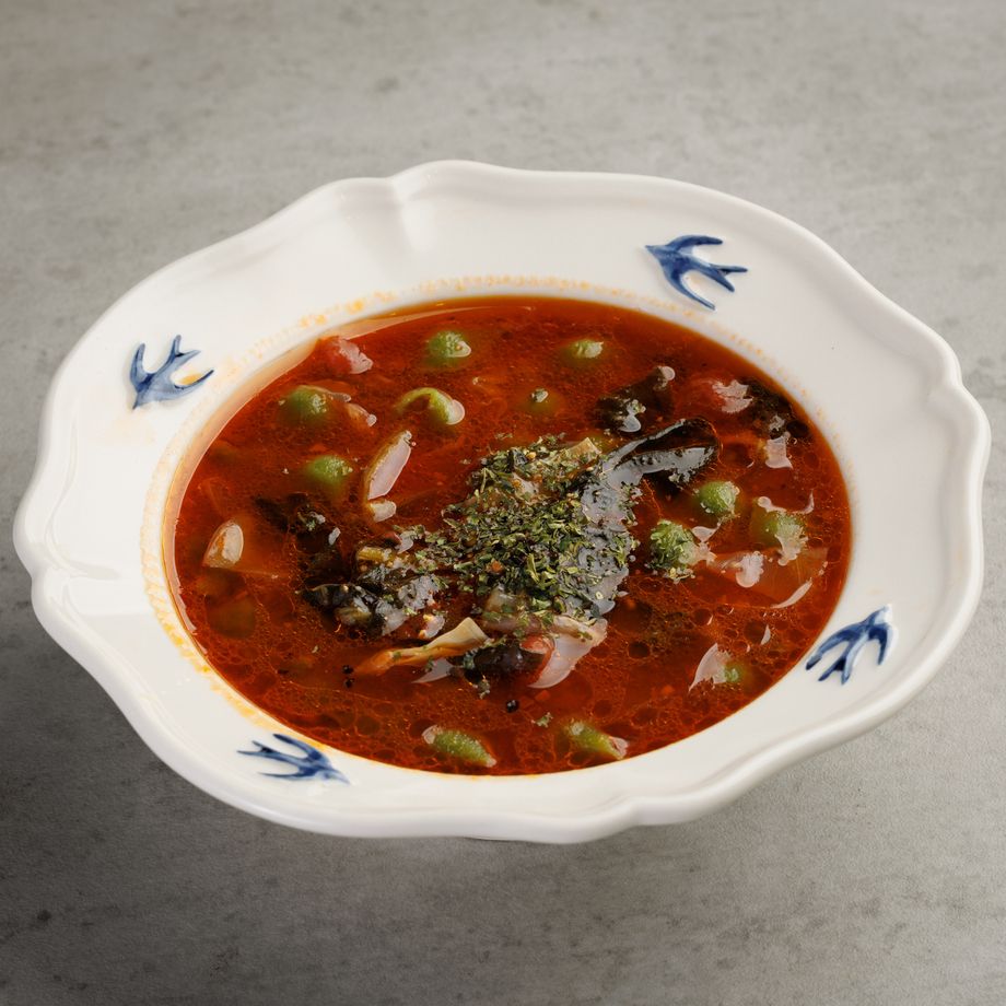 【ランチ】ソーセージとキャベツ、豆のトマトスープパスタ+フォカッチャ