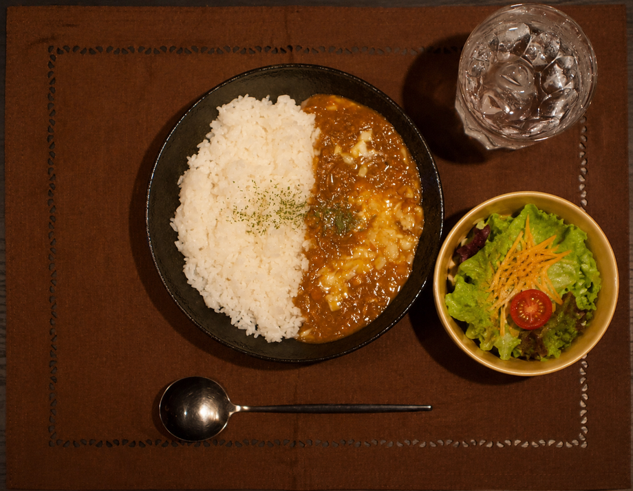 【ｻﾗﾀﾞ】チーズカレー