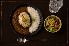 【ｻﾗﾀﾞ】ハンバーグチーズカレー