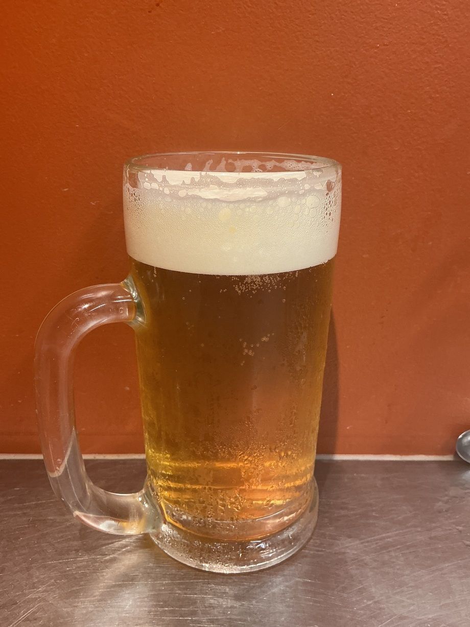 メガ生ビール　プレミアムモルツ薫るエール　mega nama beer