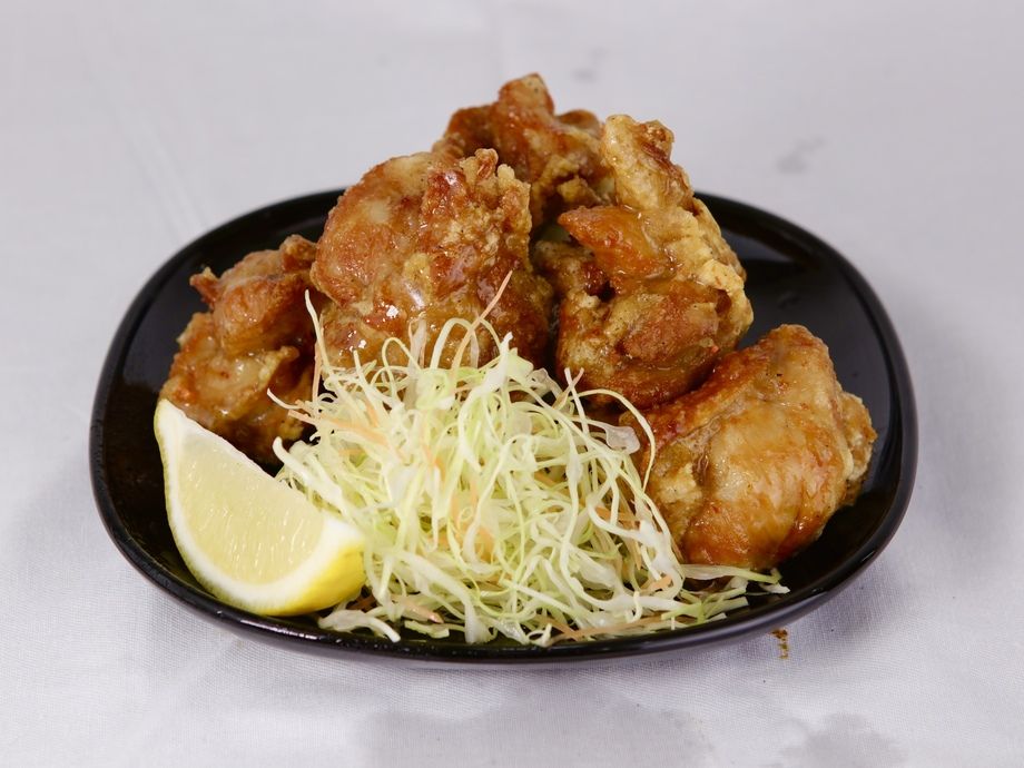 丸雅唐揚げ（5個590円／3個390円）