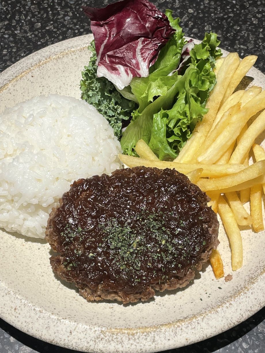 牛肉100%ステークアッシュプレート🥩
