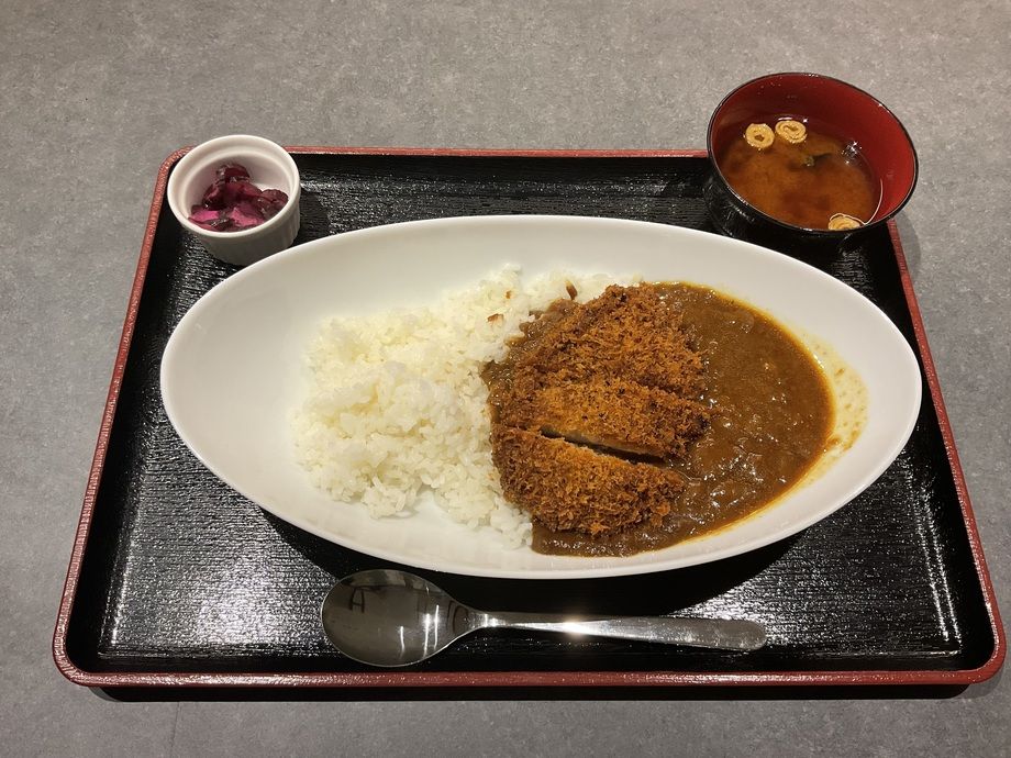 ヒレカツカレー