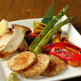 彩採り野菜の鉄板焼き盛り