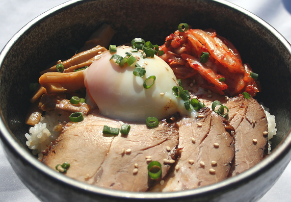 チャーシュー丼