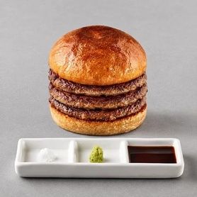 パンと肉トリプルパティ