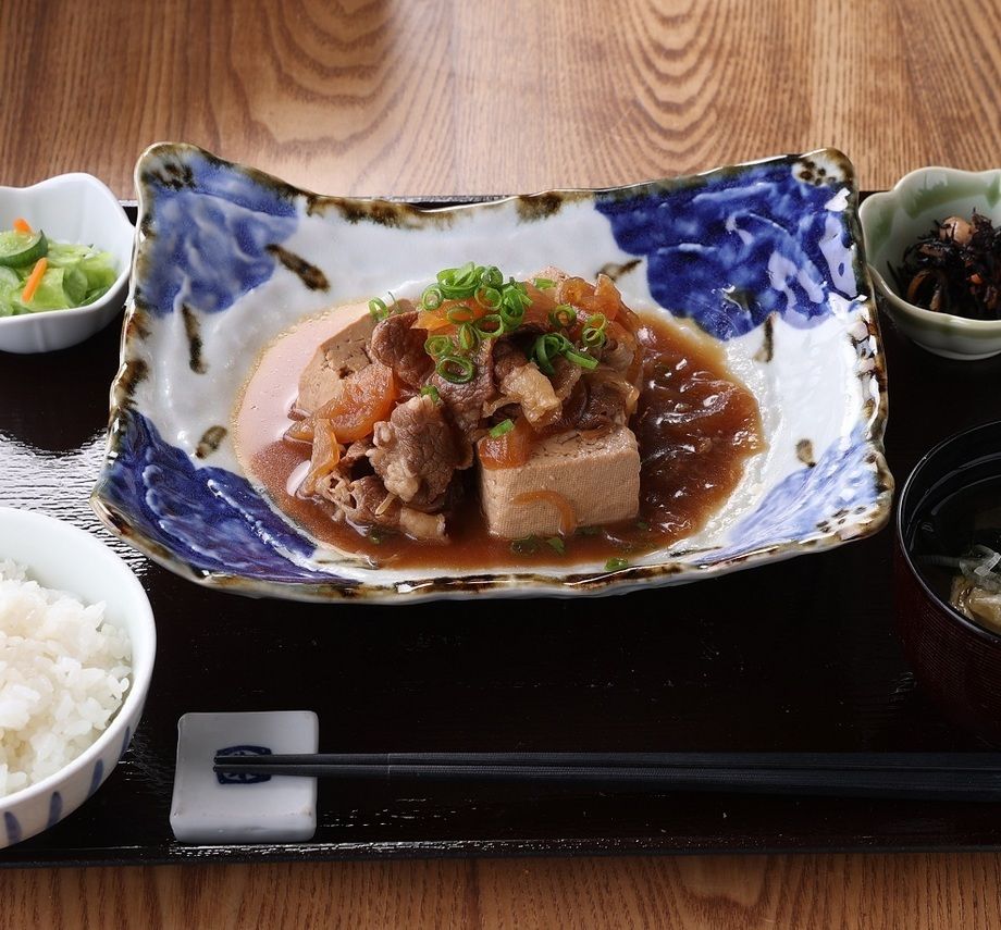 牛肉豆腐定食