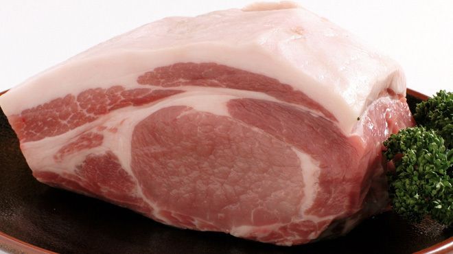 熟成三元豚の最高級ロース（150ｇ・・・1,450円／200ｇ・・・1,950円）