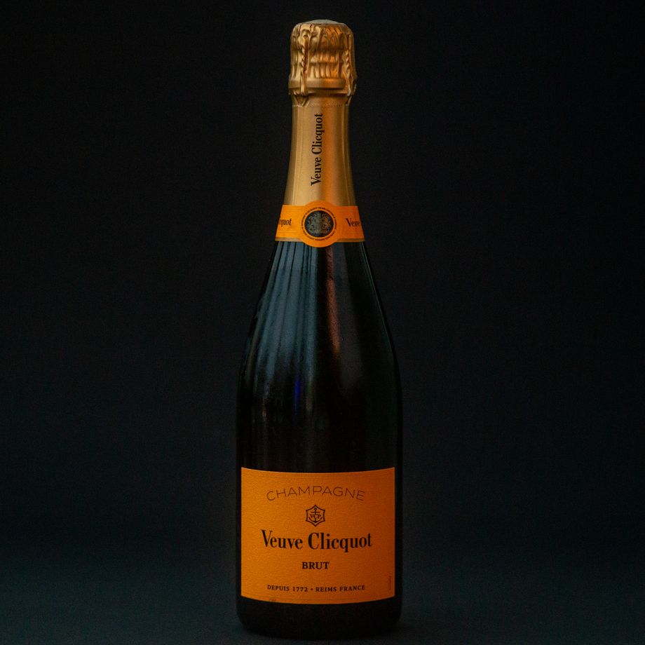 シャンパン【ボトル販売】🍾🫧ヴーヴクリコポンサルダン　イエローラベル　白泡🍾🫧