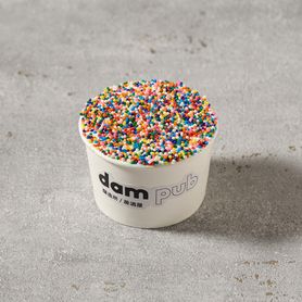 dam pub dot cake