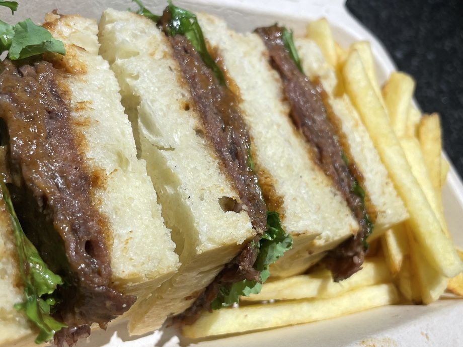 【残り3食】自家製フォッカッチャの和牛BBQサンドイッチ