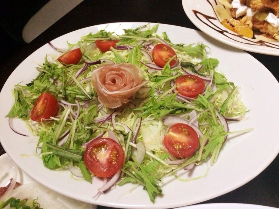 生ハムとトマトサラダ（800円）