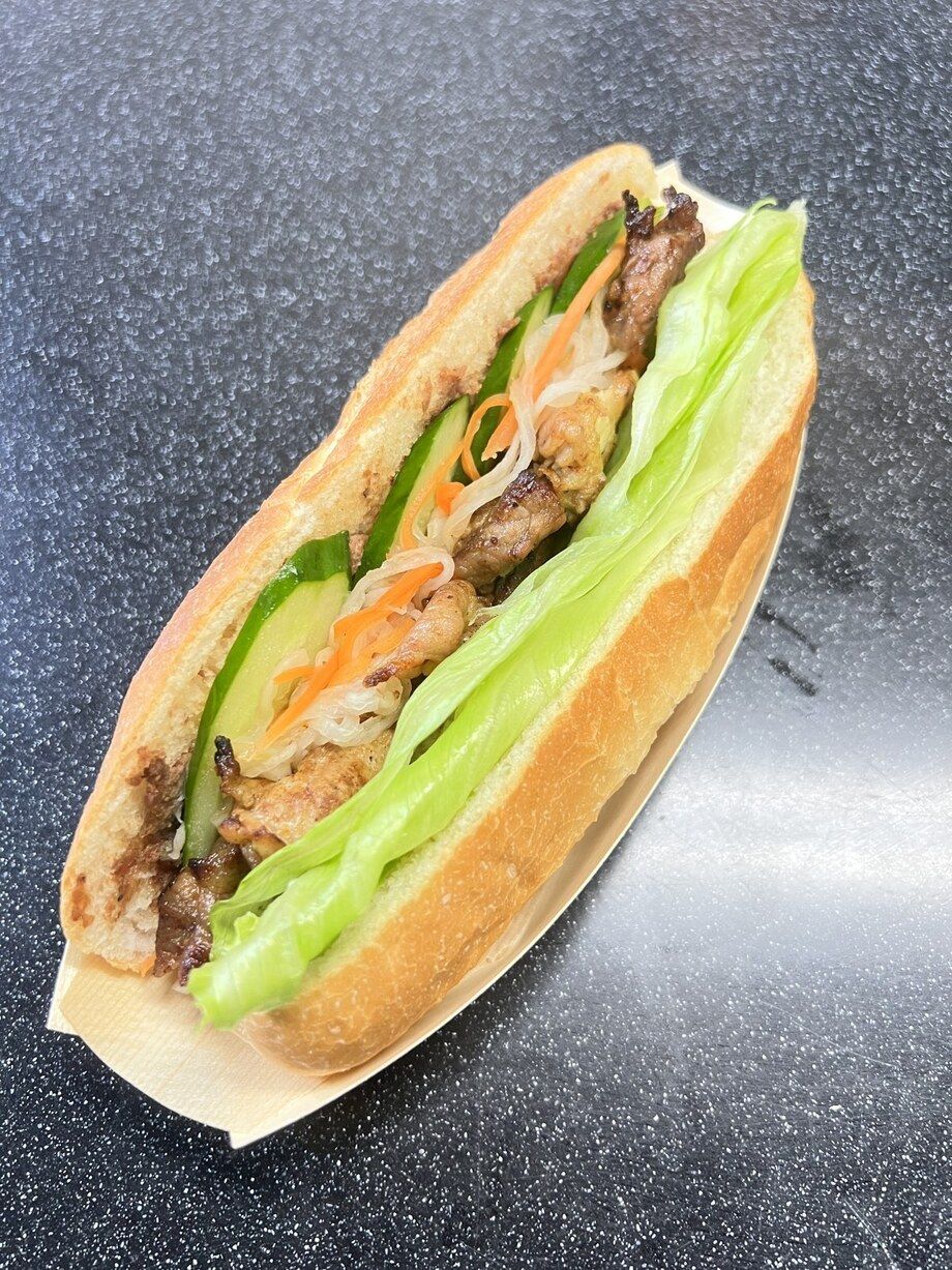 バインミー　焼肉 Bánh Mì Thịt Nướng