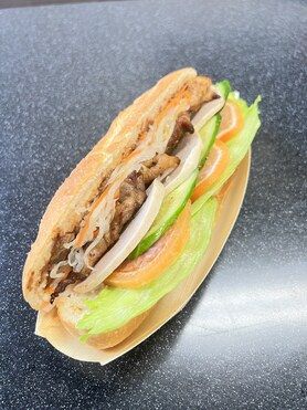 スペシャルバインミー Bánh Mì Đặc Biệt
