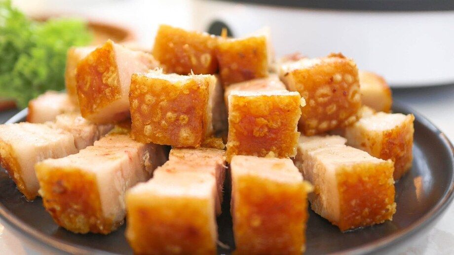カリカリ豚バラ揚げ Ba chỉ chiên giòn