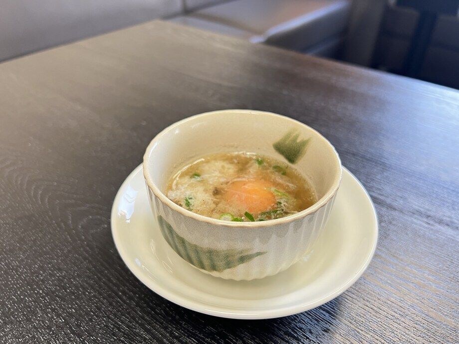 生卵入れスープ Trứng Trần