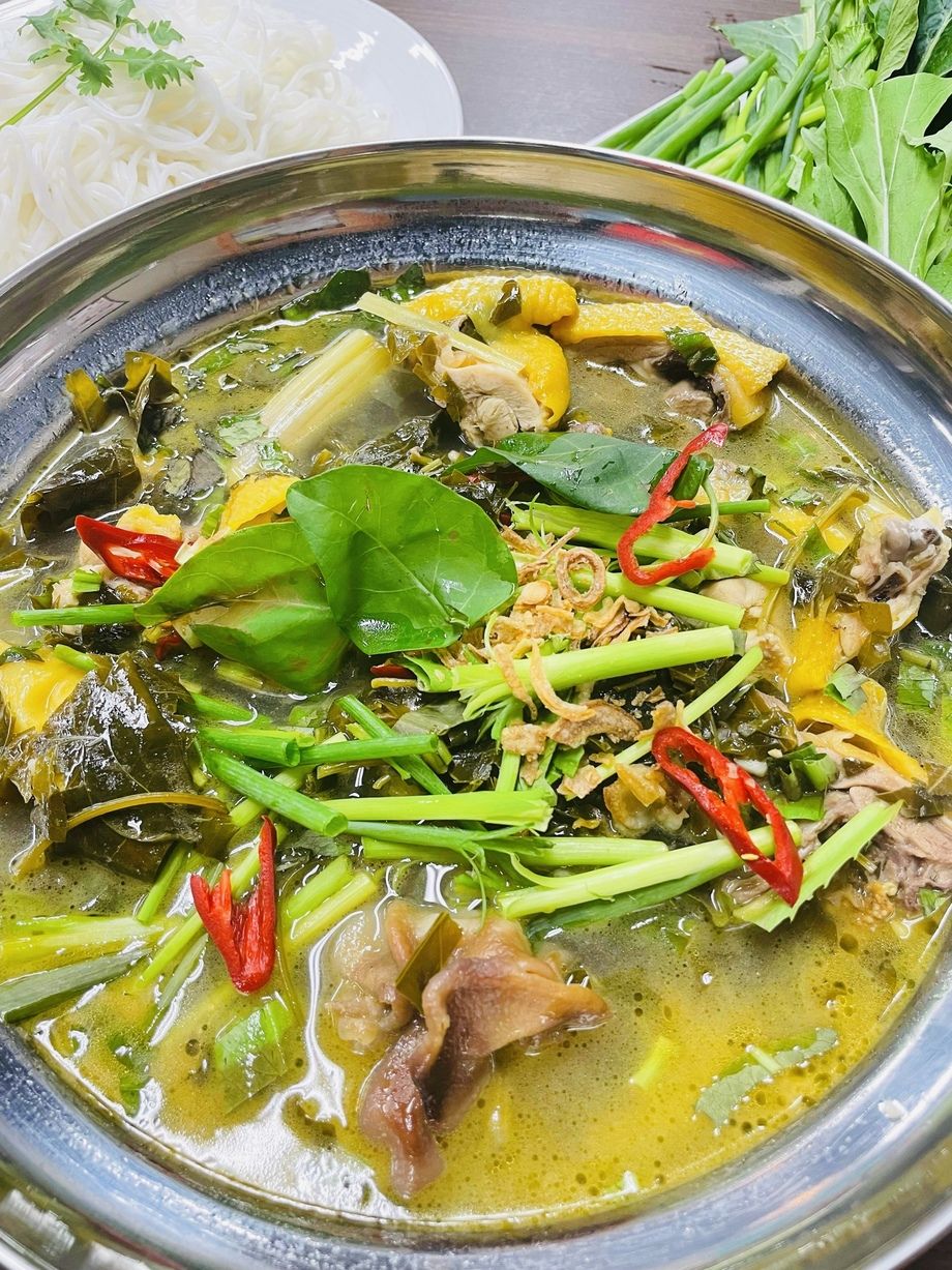 盛り合わせ鍋(注文から提供まで30分) Lẩu Thập Cẩm