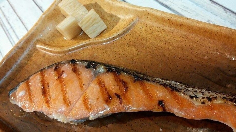 鮭の甘酒焼き（540円）