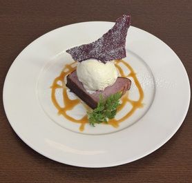 期間限定🍠ほっくり紫芋の濃厚バスクチーズケーキ