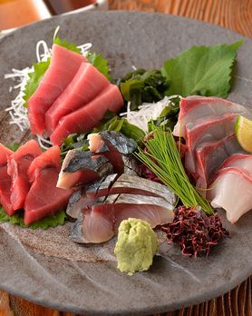 刺身盛り合わせ