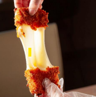 レッドチーズスティック　￥750 