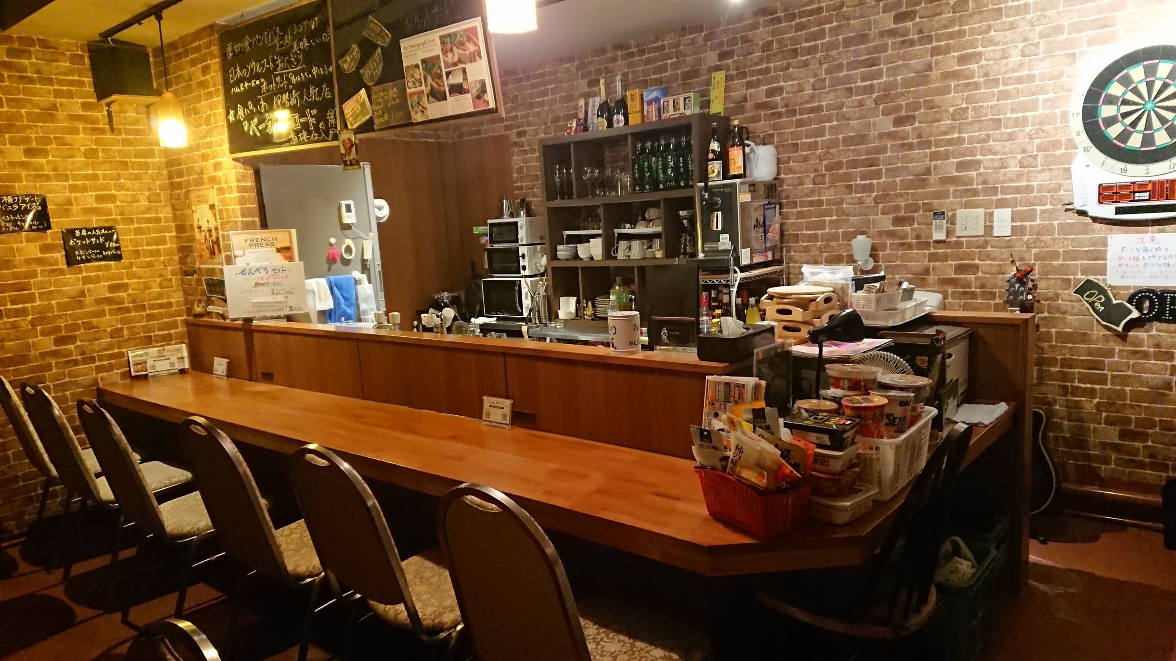 隠れ家K's Bar（カクレガケーズバー）の外観