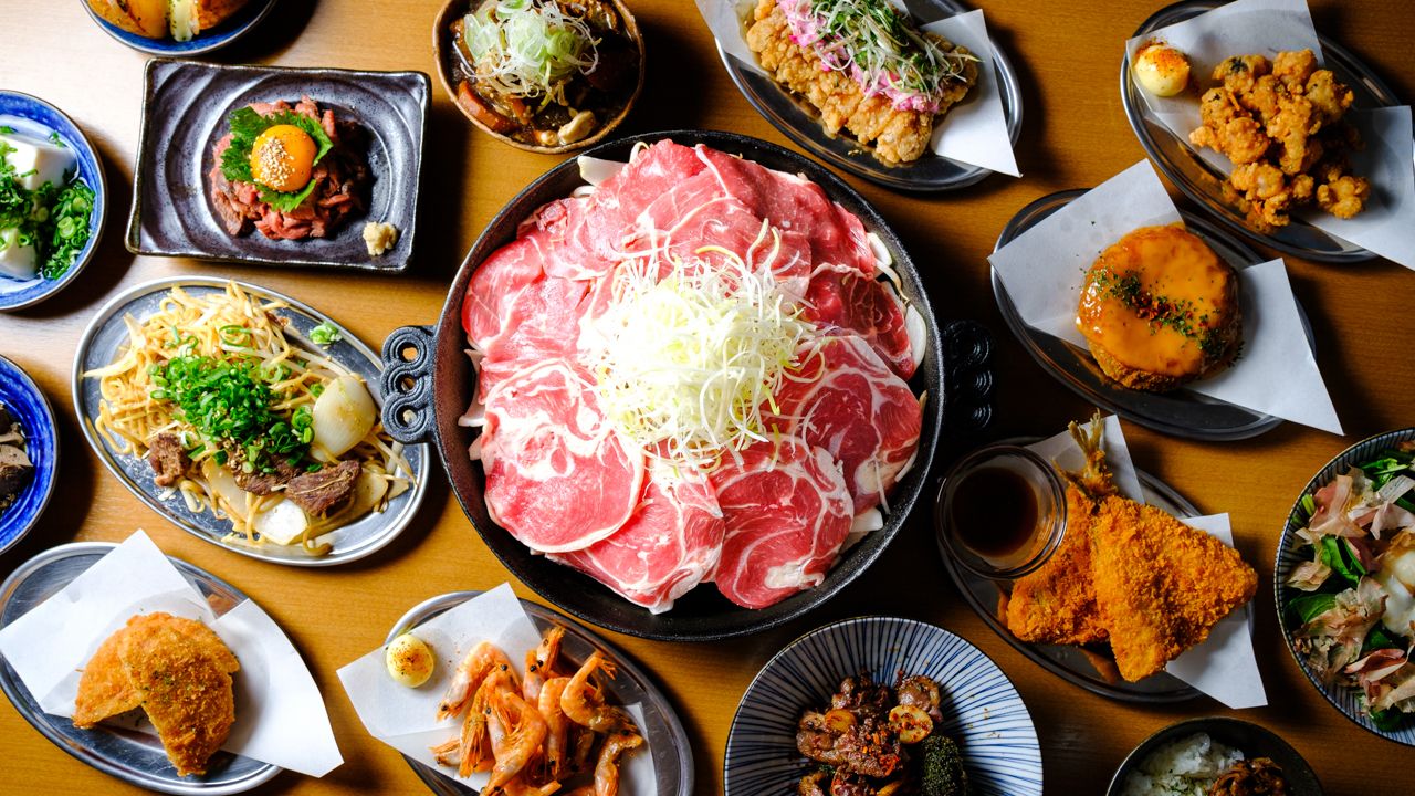 肉酒場ケナシバの外観