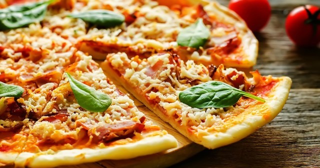 本格石窯焼きなのにまさかの1枚500円!?ランチタイムに中野でピザが食べられるお店5選