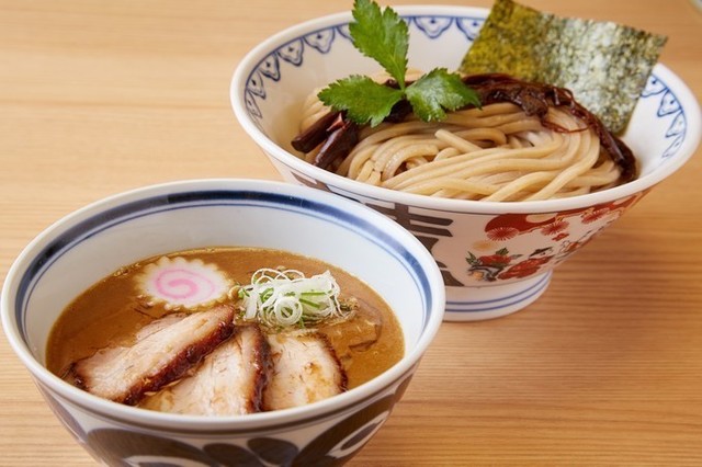 つけ麺とラーメンの意地のぶつかり合い！本当にうまいのはどっちだ！？「大つけ麺博」in新宿