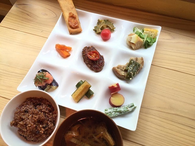 ヴィーガンカフェ&ダイニング「SAIRAM」鎌倉発の人気店が3店舗目