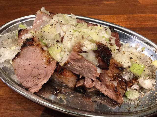 大井町「豚のいろ葉」がオープン。若者に横丁体験を提供