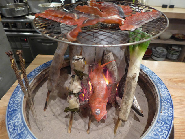 熱い酒場魂が炸裂するネオ酒場「すっぴん」。毎日通える酒場の原点がここにある