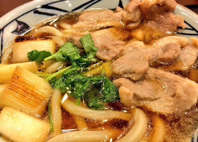 2017年は「酉年」、美味しいトリが食べたい！“トリ”ドールの丸亀製麺から冬の新作「鴨ねぎうどん」