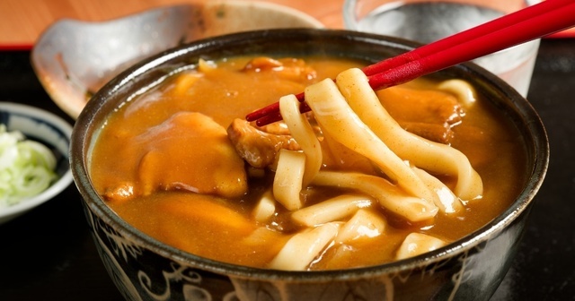 富山駅近くのカレーうどん5選！駅ナカからデカ盛り、締めの逸品まで個性派を厳選