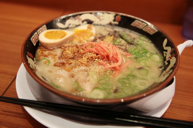 “麺なしラーメン”にできるお店も！あっさり豚骨、東京の鹿児島ラーメン店4選