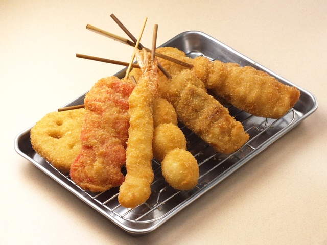 今月は「オバケれんこん」が無料に⁉︎さらに串カツ全品100円も!4月も『串カツ田中』のプレ金が止まらない!
