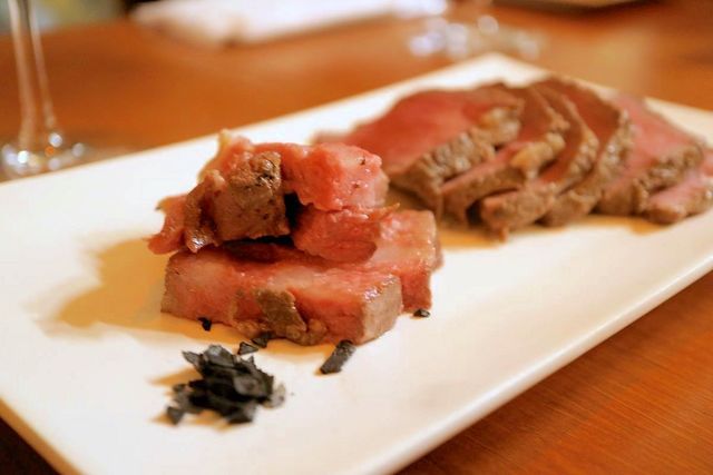 高級感のある大人空間でとろける肉体験を！『29ON 代官山店』で大切な人と素敵な時間を過ごしませんか？