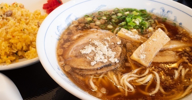 “寒ブリ”で有名な氷見市内のオススメラーメン店6選！日本一のナポラーメンにビブグルマン掲載店も
