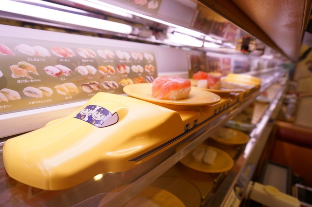 【予約が取れない⁉︎】『かっぱ寿司』の”食べ放題”に参戦！うどんやスイーツもおかわり自由で満腹必至！