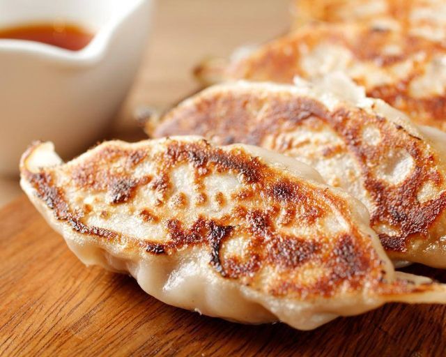 餃子とスパークリングワインのペアリン「吉祥寺餃子バルあわ屋」が吉祥寺に誕生