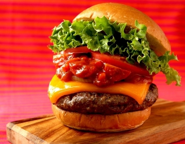 【7/5から！】新作も登場！この夏は『クア・アイナ』スパイシーシリーズにカブりつけ！