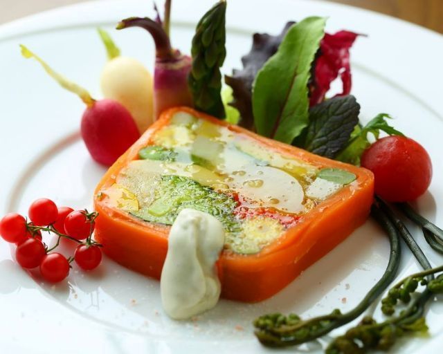 100種類以上のクラフトジンとオーガニックフレンチ 「Bistro&Bar Chelsea」が代々木上原で話題沸騰中