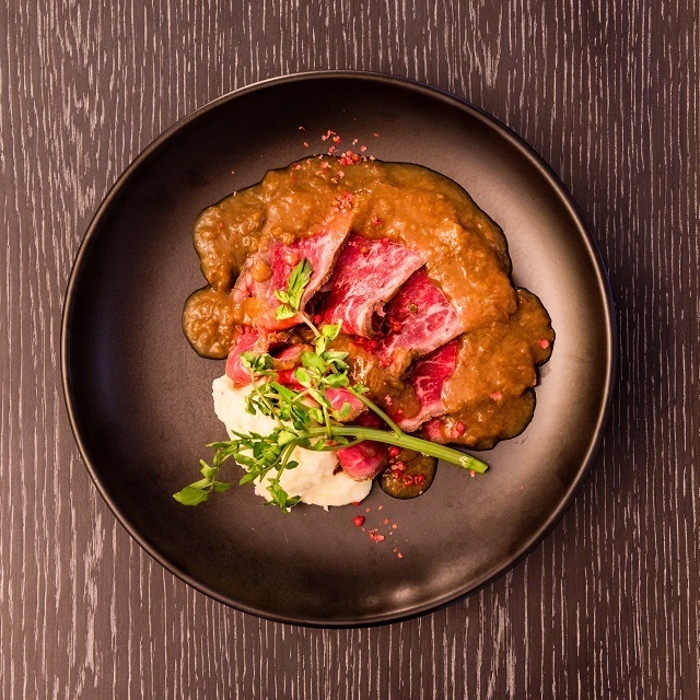 ブルックリンをテーマにした立ち飲みバー「The Bridge Bar&Lounge」が蔵前に登場 ブルックリンと蔵前をつなぐ“架け橋”となれるか