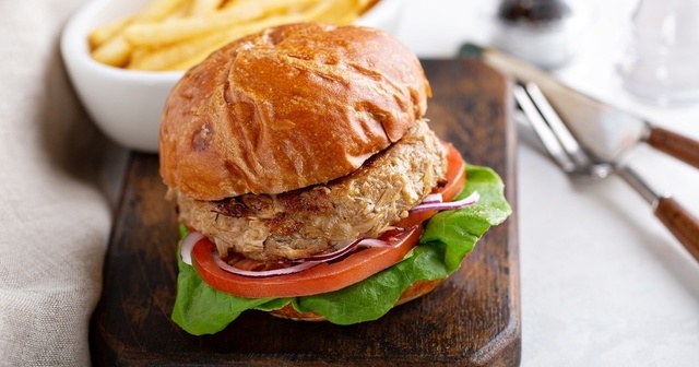 福生市でオススメのハンバーガー4選！リトル・アメリカの食文化を楽しもう