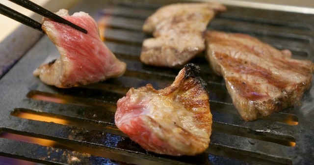 【御徒町】上質なお肉が30円から！食べたいものを食べたいだけ楽しめる立喰い焼肉店『治郎丸 御徒町店』