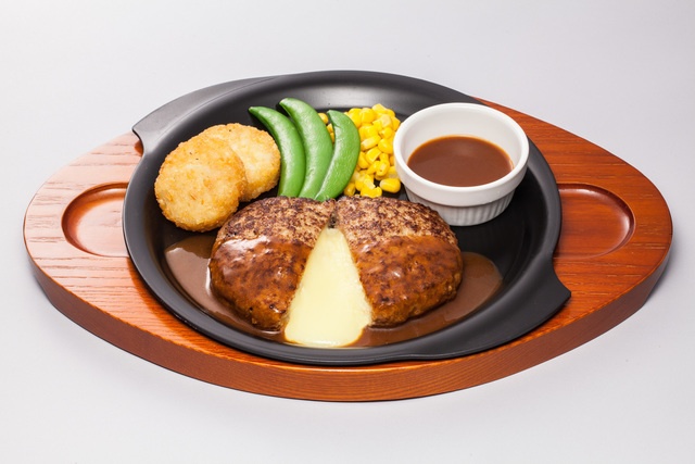 【期間限定399円！】『ガスト』の人気メニュー「チーズINハンバーグ」が破格で食べられるフェア開始！