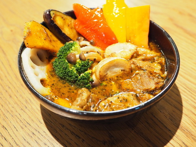 あの『札幌ピカンティ』が監修！『十勝ハーブ牛 プレミアムスープカレー』を作ってみた！