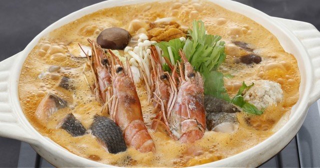 6,000円の「忘年会コース」が3,900円に!濃厚ウニスープで海鮮を堪能!『さかなや道場』