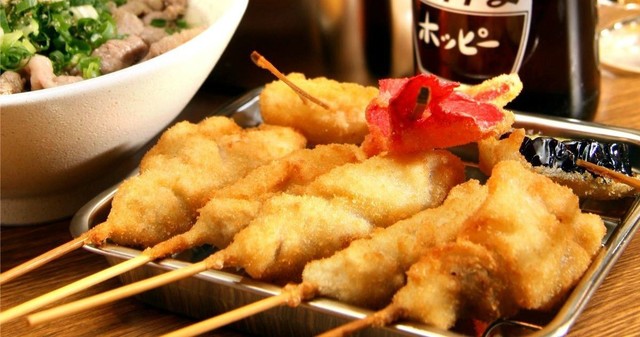 串カツだけじゃない！どて焼きや逸品料理も豊富なコースで忘年会！『串かつでんがな』